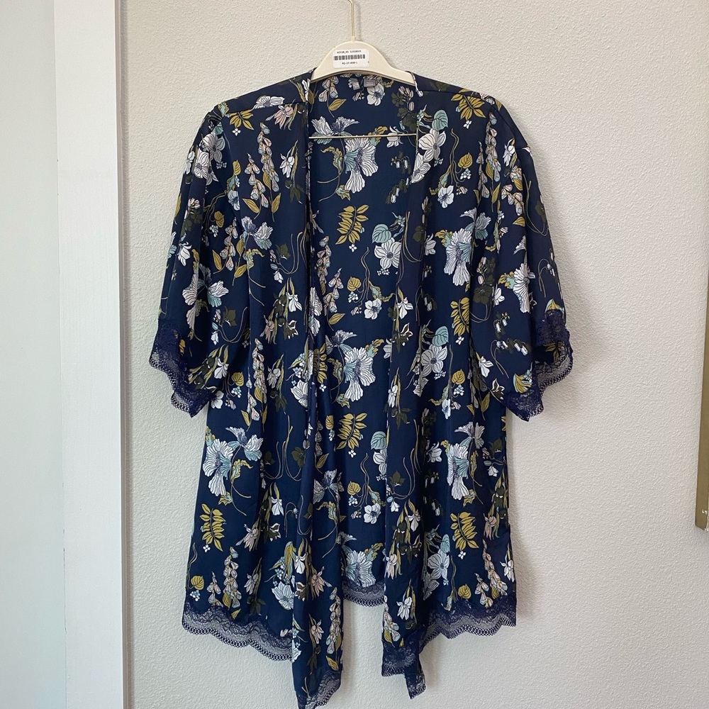 Chelsea 28 Navy Floral Kimono Robe